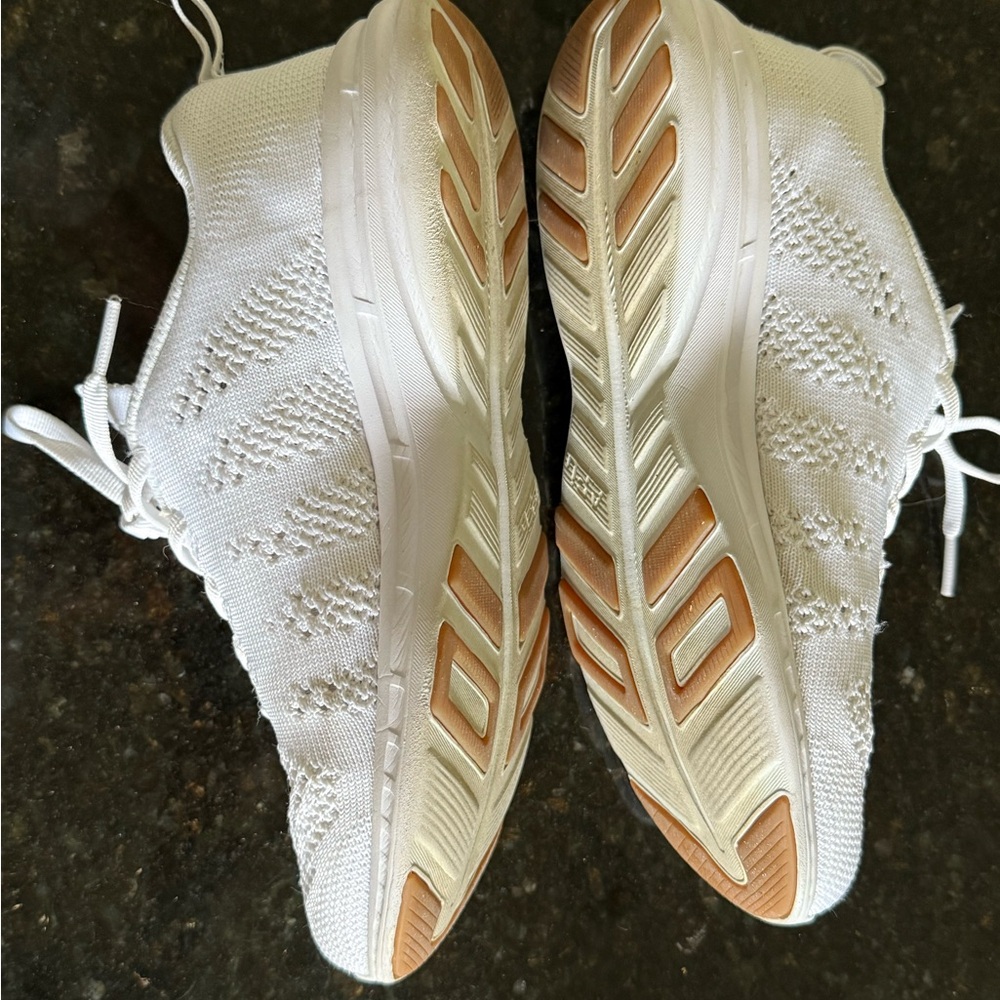 APL Techloom Pro in White - Picture 4 of 4